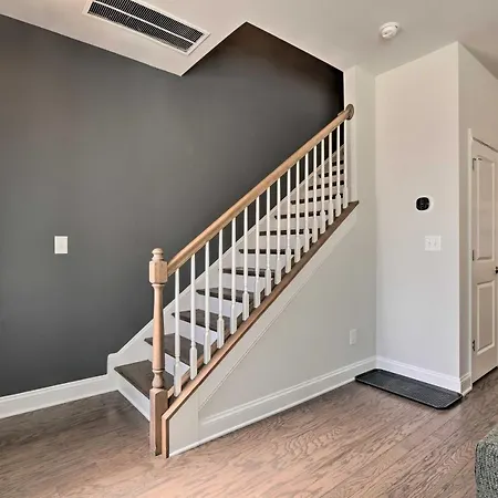 Modern Home 2 Mi To Downtown And Panthers Stadium!-3