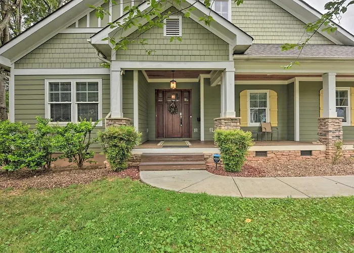 2 Mi To Dtwn Home In Noda District Near Unc!